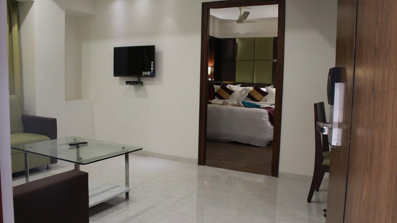 Hotel Ajantha Evergreen Vijayawada Exterior photo