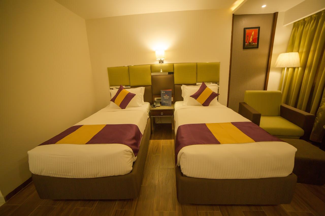Hotel Ajantha Evergreen Vijayawada Exterior photo